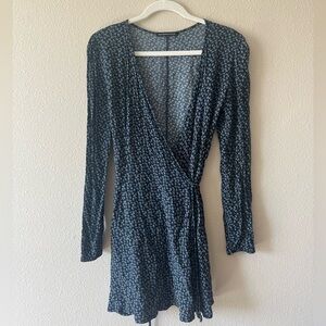 Brandy Melville: Navy Floral, Long Sleeve, Wrap Dress